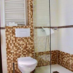Double Room 2 Single Beds